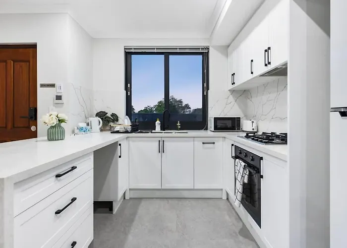 Holiday home Executive Queen 4 Walk To Curtin *