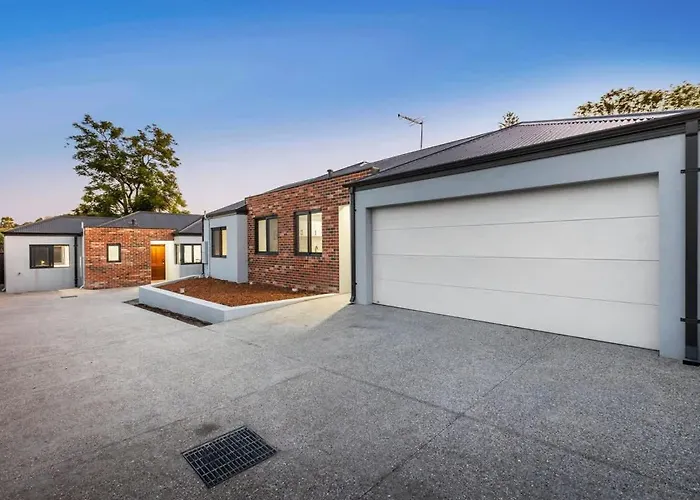 Holiday home Executive Queen 4 Walk To Curtin